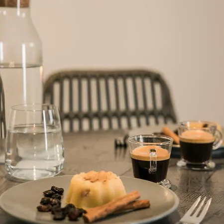 Marissa's Elegant Retreats شقة أرغوستولي